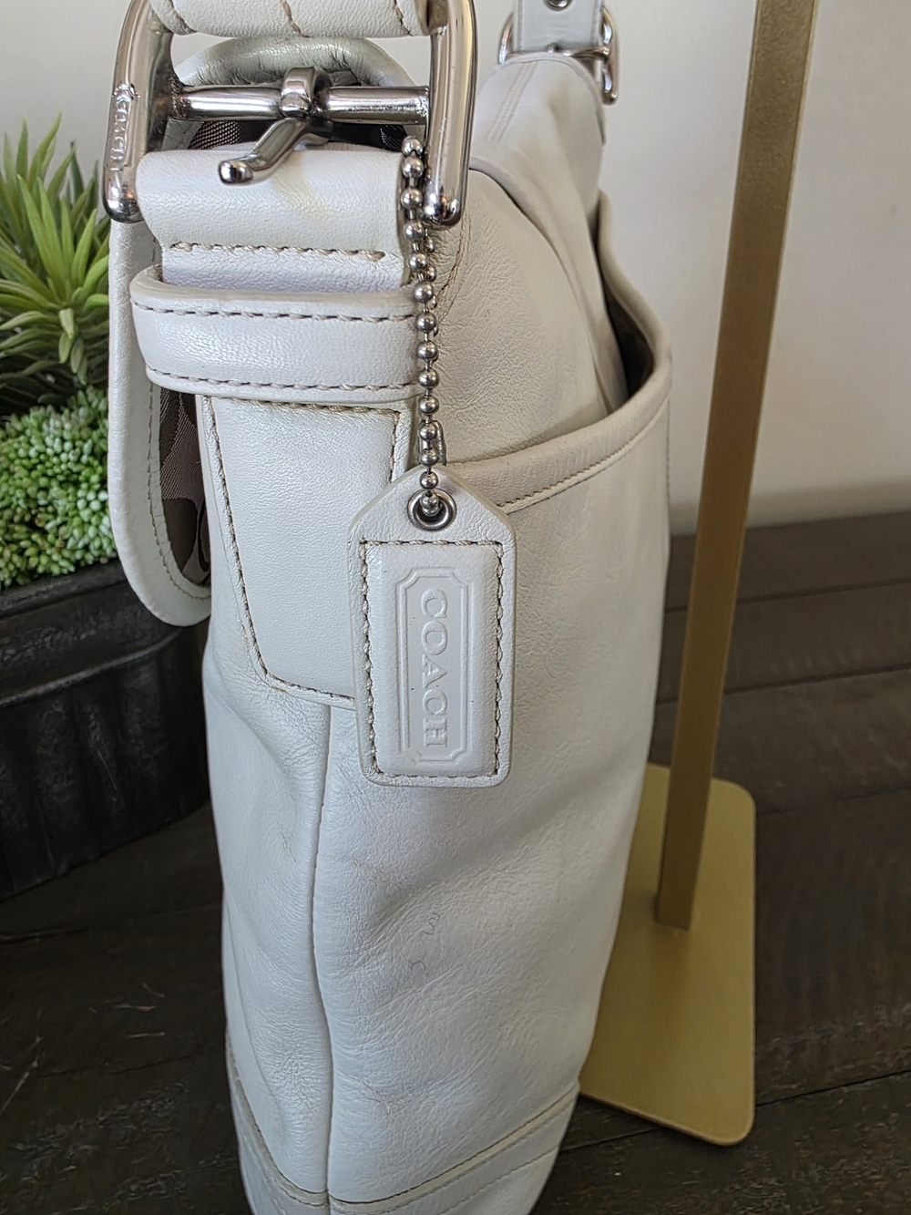 Coach Vintage Soho Large White Leather Convertible Crossbody Shoulder Bag Y2K - Picture 4 of 15